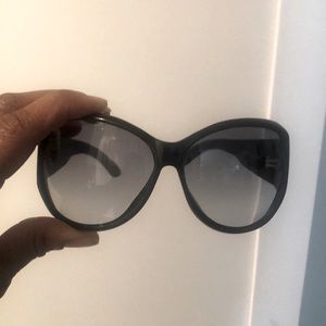 Black Authentic YSL Sunglasses 🔥!